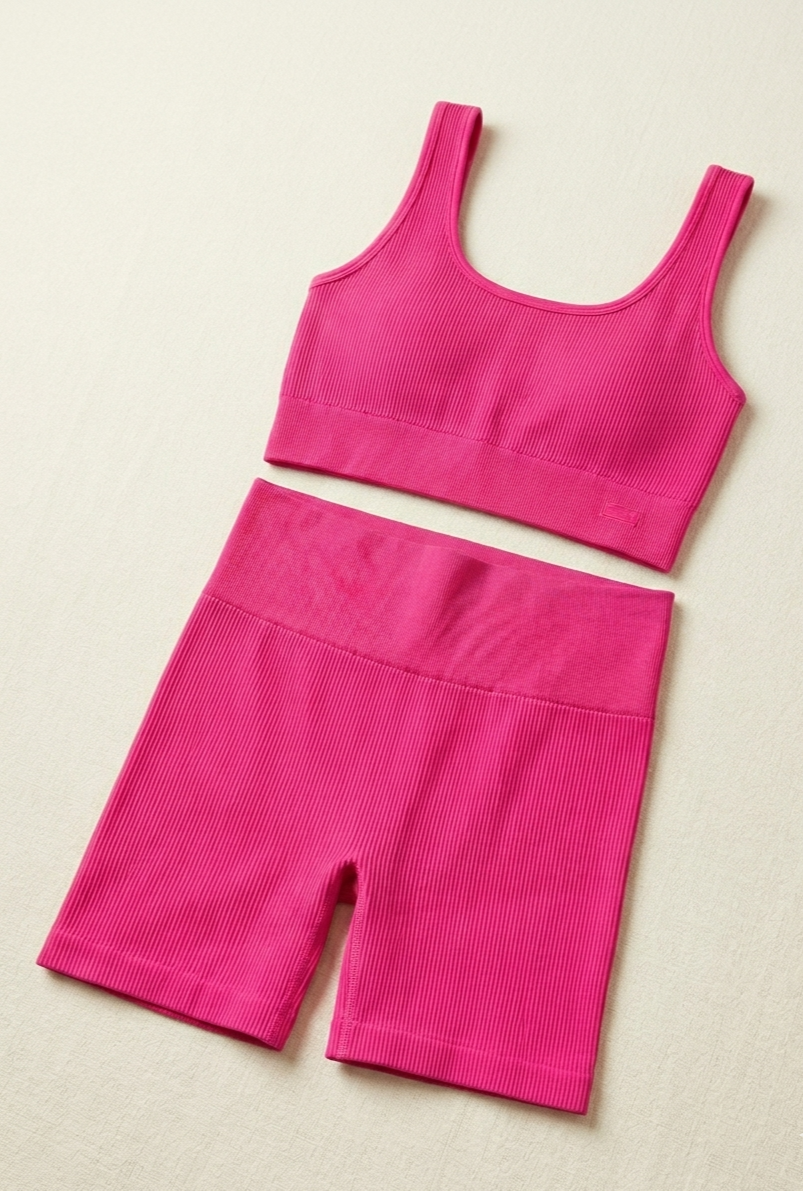 Eveloa Sports Bra Pink — editorial
