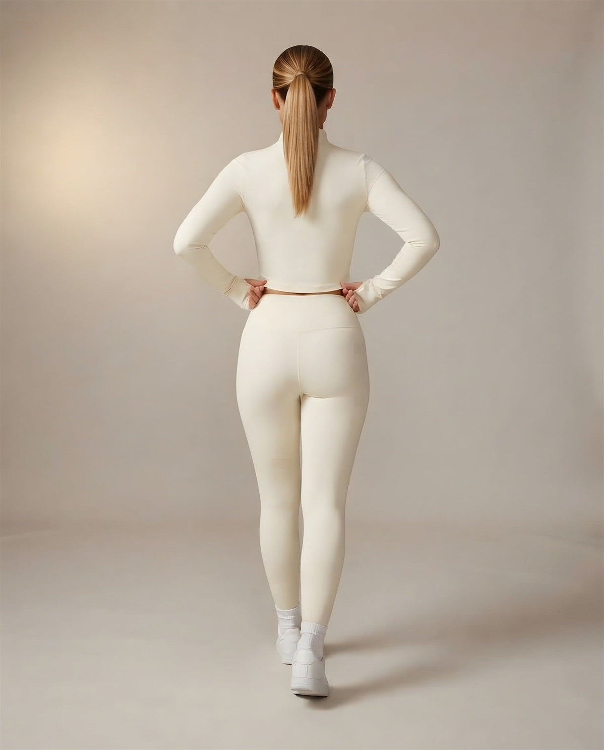 Cocoon Cropped Zip-Up Jacket in Cream