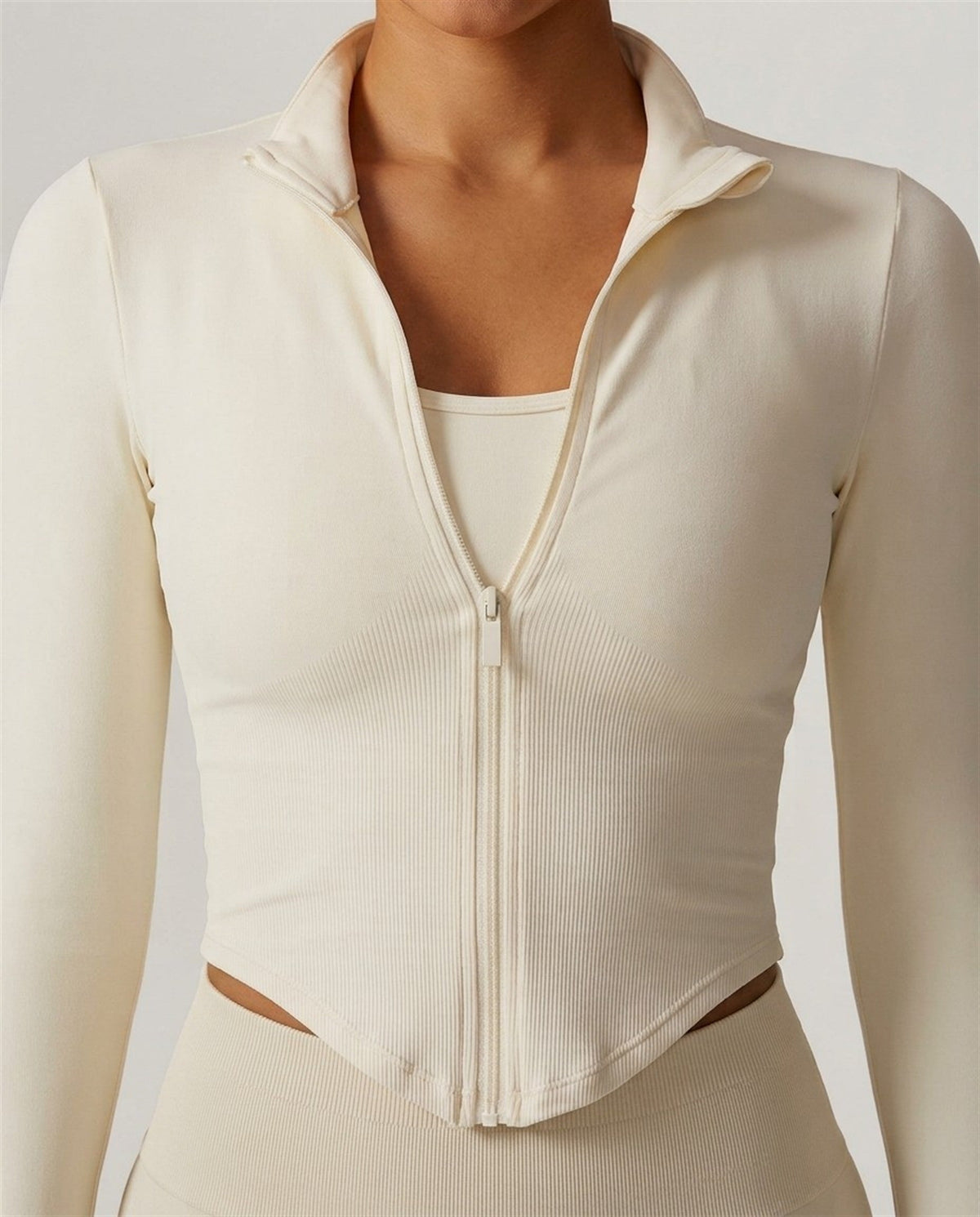 Cocoon Cropped Zip-Up Jacket in Cream