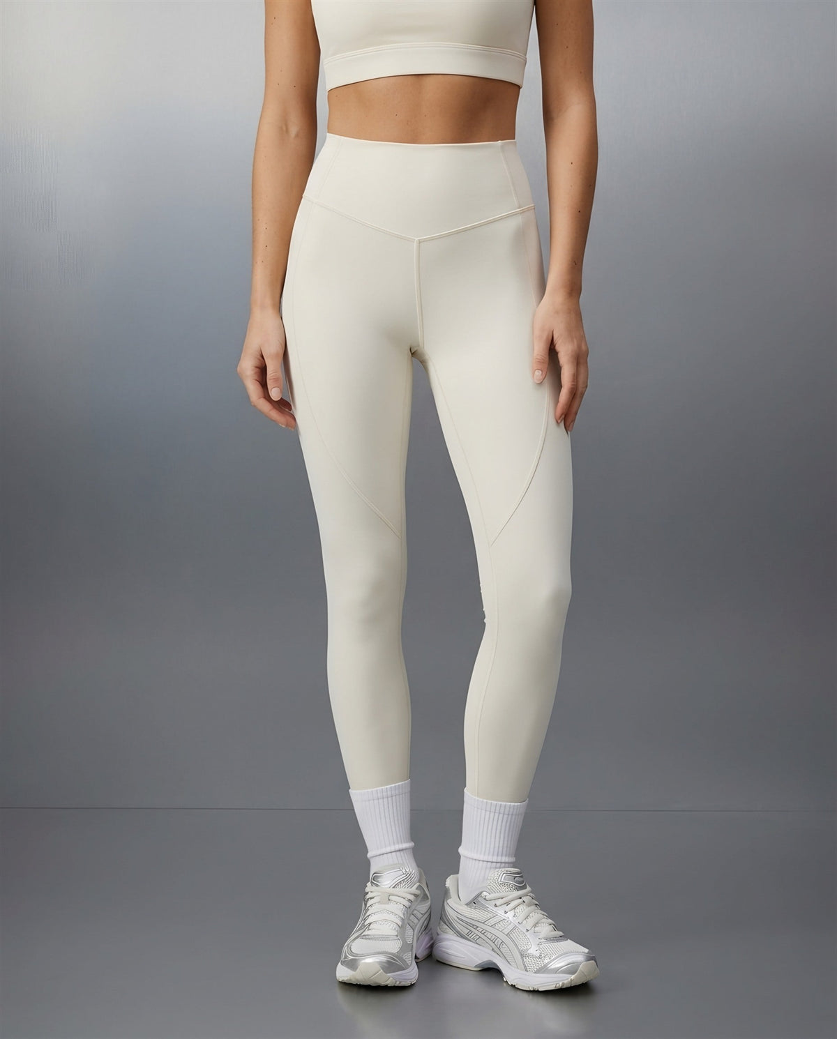Contour High-Waisted Leggings in Creamy White