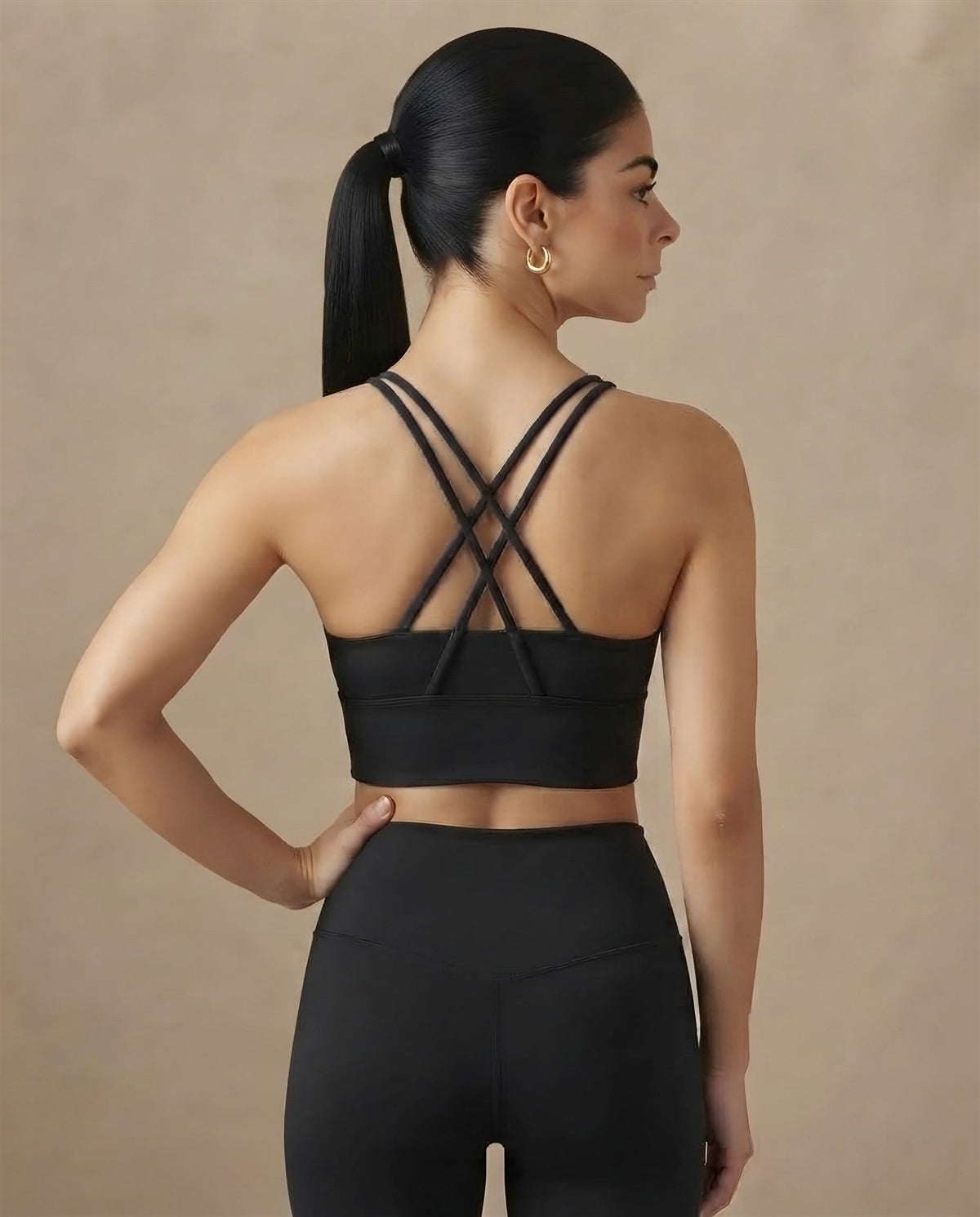 Confidence Longline Sports Bra in Black
